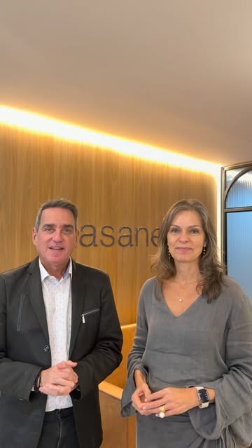 A nova e bela casa da @kasanecom com @renatavvvieira.